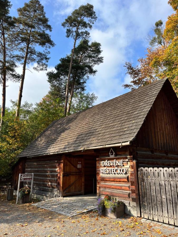 Apartman Eden Rožnov pod Radhoštěm Eksteriør bilde