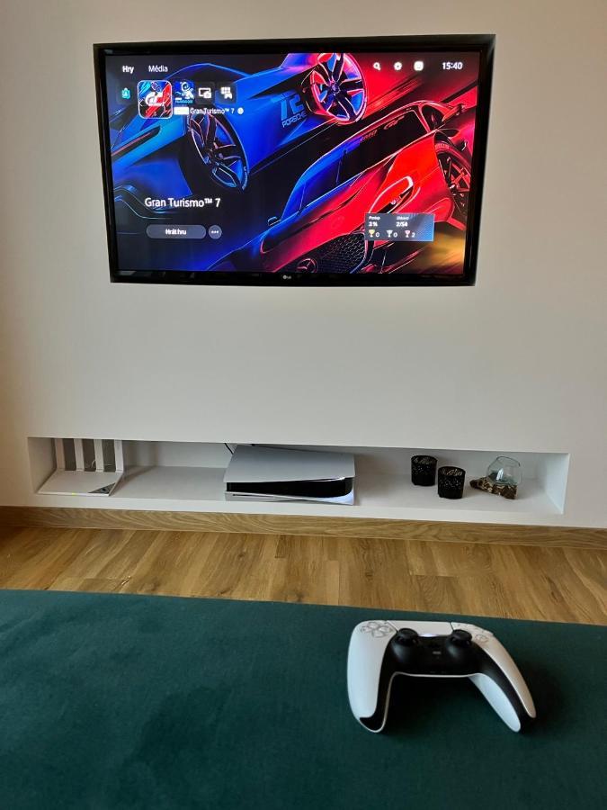 Apartman Eden Rožnov pod Radhoštěm Eksteriør bilde
