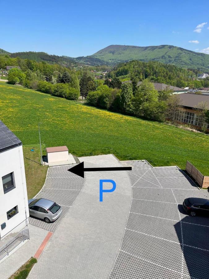 Apartman Eden Rožnov pod Radhoštěm Eksteriør bilde